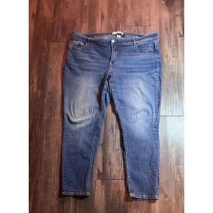 Women’s Curvy 18WP Petite Blue Stretch Denim Jeans Straight Leg Medium Wash